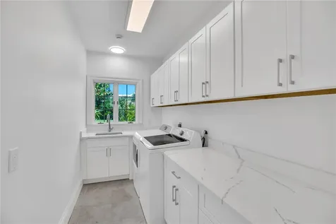 1916 Ocean Drive Vero Beach FL 32963