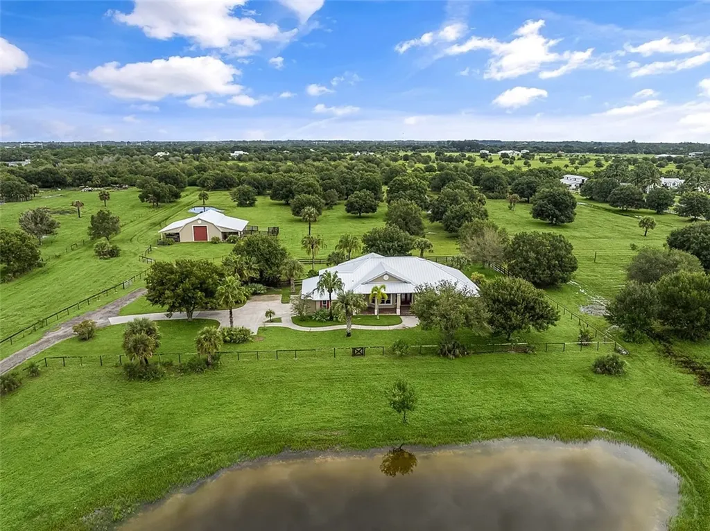7050 1st Street SW Vero Beach FL 32968