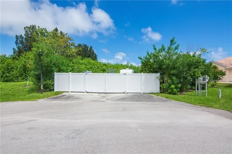 7385 30th Court Vero Beach FL 32967