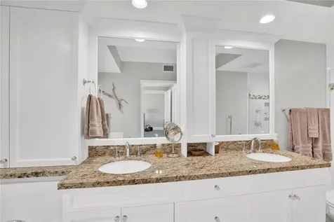 8866 N Sea Oaks Way Vero Beach FL 32963