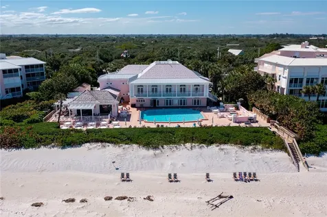 8866 N Sea Oaks Way Vero Beach FL 32963