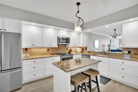 8866 N Sea Oaks Way Vero Beach FL 32963