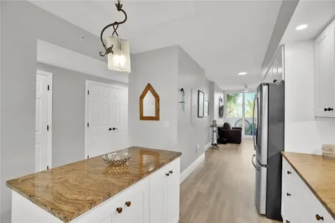 8866 N Sea Oaks Way Vero Beach FL 32963