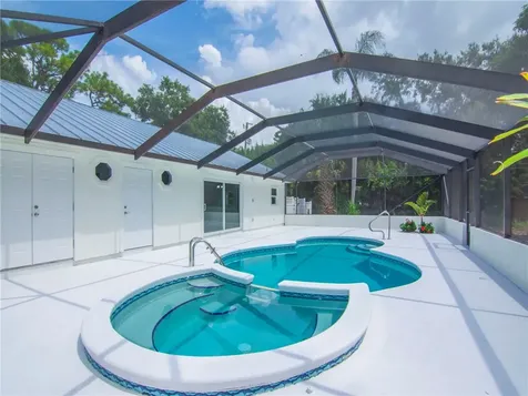4107 18th Street Vero Beach FL 32960