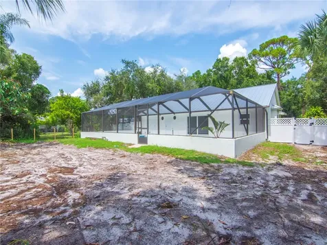 4107 18th Street Vero Beach FL 32960