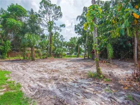 4107 18th Street Vero Beach FL 32960