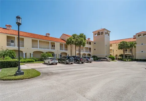 5060 Harmony Circle Vero Beach FL 32967