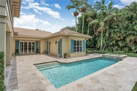 410 N Palm Island Circle Vero Beach FL 32963