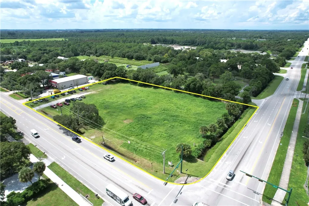4075 43rd Avenue Vero Beach FL 32960