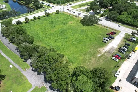 4075 43rd Avenue Vero Beach FL 32960