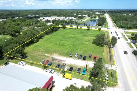 4075 43rd Avenue Vero Beach FL 32960