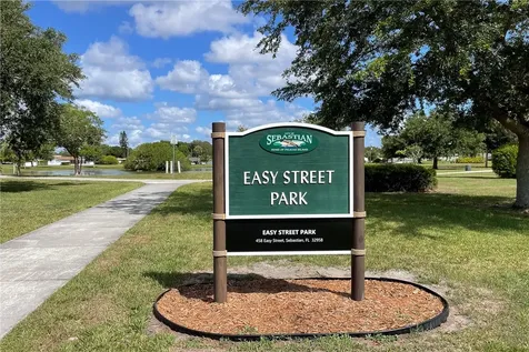 805 Wentworth Street Sebastian FL 32958