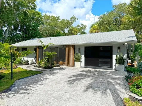 2378 Leon Avenue Vero Beach FL 32960