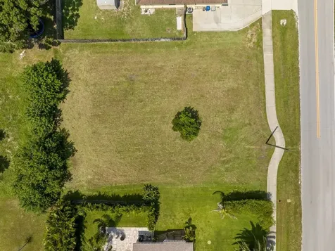 9155 87th Street Vero Beach FL 32967