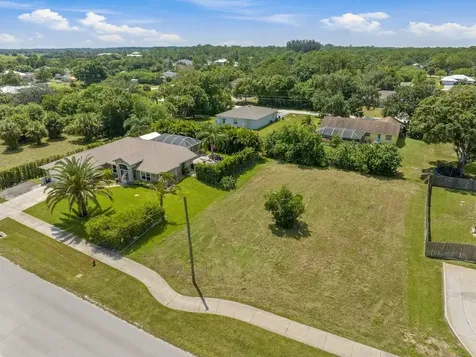9155 87th Street Vero Beach FL 32967