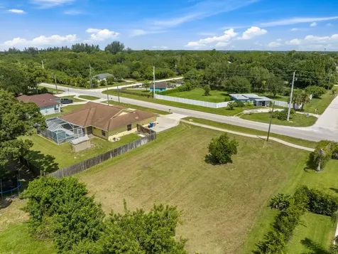 9155 87th Street Vero Beach FL 32967