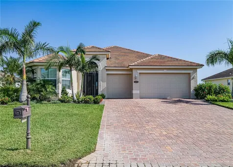 4836 Four Lakes Circle SW Vero Beach FL 32968