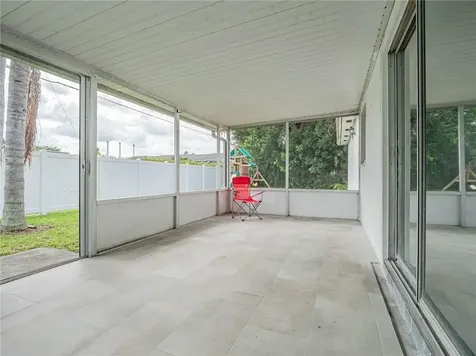 1902 4th Avenue Vero Beach FL 32960