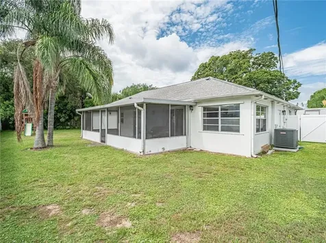 1902 4th Avenue Vero Beach FL 32960