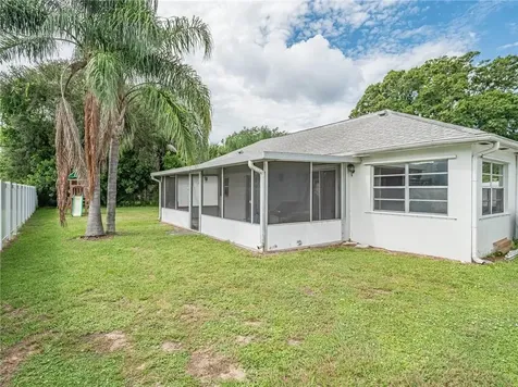 1902 4th Avenue Vero Beach FL 32960