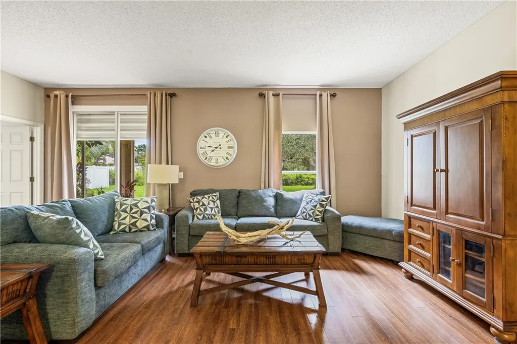 160 36th Court SW Vero Beach FL 32968