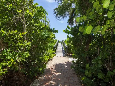 2230 Seaside Street Vero Beach FL 32963