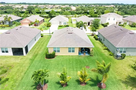 3305 Rockport Street SW Vero Beach FL 32968