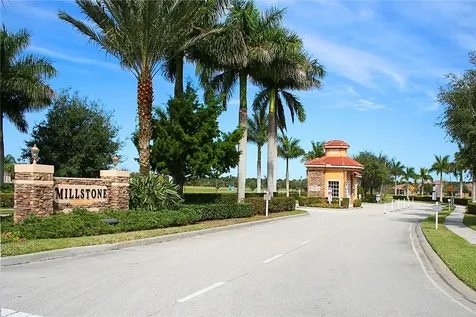 3305 Rockport Street SW Vero Beach FL 32968
