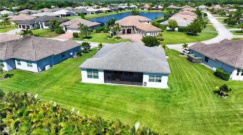 4725 Four Lakes Circle SW Vero Beach FL 32968