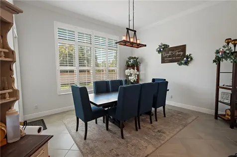 4725 Four Lakes Circle SW Vero Beach FL 32968