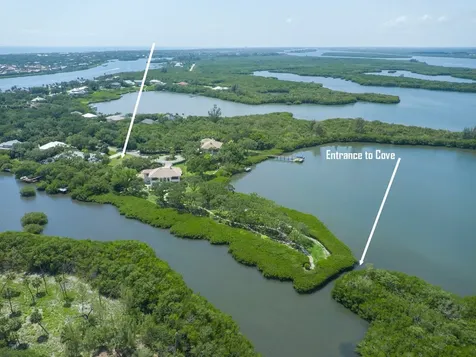 2660 Riverview Court Vero Beach FL 32963