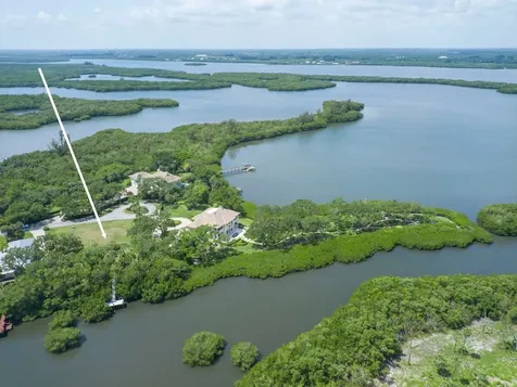 2660 Riverview Court Vero Beach FL 32963