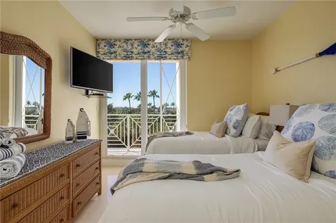 8870 N Sea Oaks Way Vero Beach FL 32963