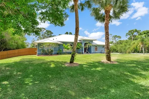 9485 85th Place Vero Beach FL 32967