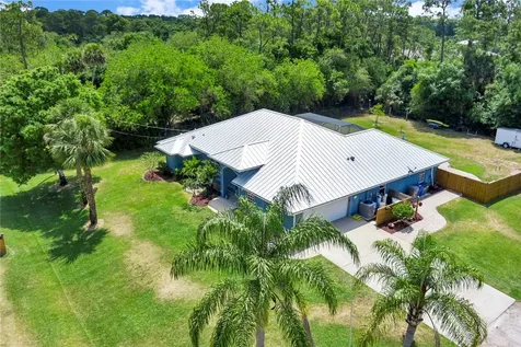 9485 85th Place Vero Beach FL 32967