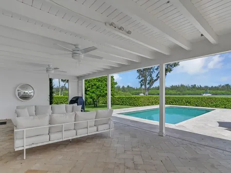 215 Live Oak Road Vero Beach FL 32963