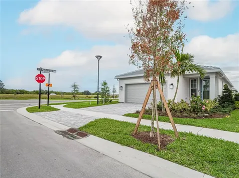 4487 Nautilus Circle Vero Beach FL 32967
