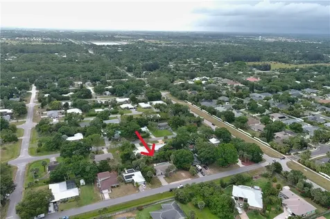 755 39th Avenue Vero Beach FL 32968