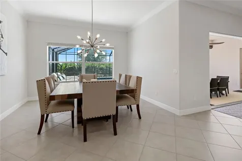 7209 33rd Square Vero Beach FL 32967
