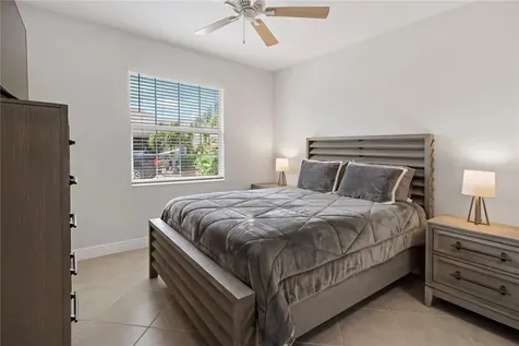 7209 33rd Square Vero Beach FL 32967