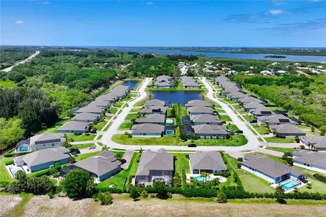 7209 33rd Square Vero Beach FL 32967
