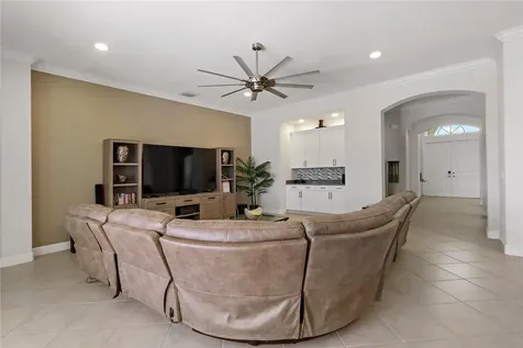 7209 33rd Square Vero Beach FL 32967