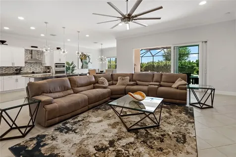 7209 33rd Square Vero Beach FL 32967