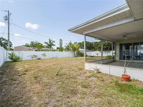 4345 21st Lane Vero Beach FL 32966