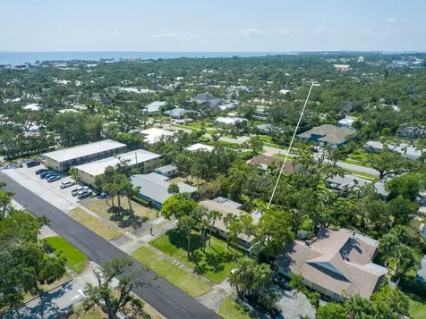 546/556 Azalea Lane Vero Beach FL 32963