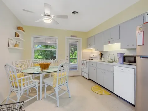 546/556 Azalea Lane Vero Beach FL 32963
