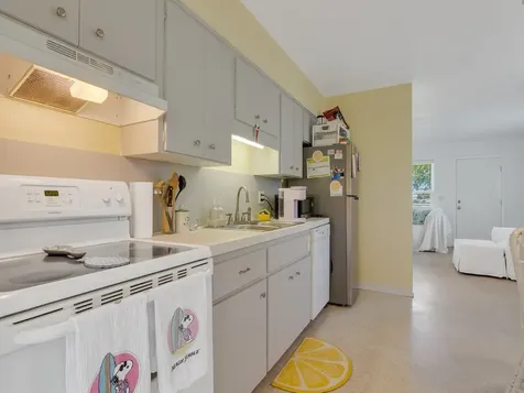 546/556 Azalea Lane Vero Beach FL 32963