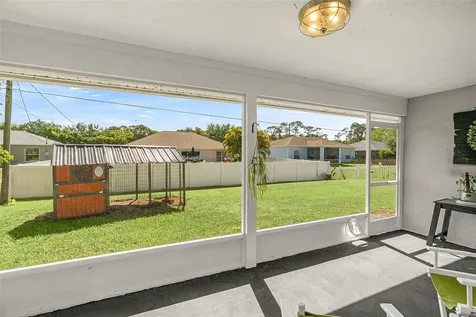 2026 13th Avenue SW Vero Beach FL 32962