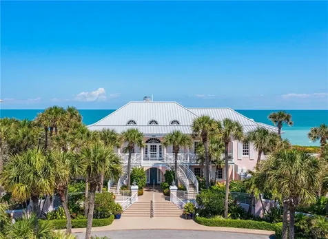1400 Winding Oaks Circle W Vero Beach FL 32963