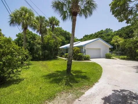 1545 Pelican Lane Vero Beach FL 32963